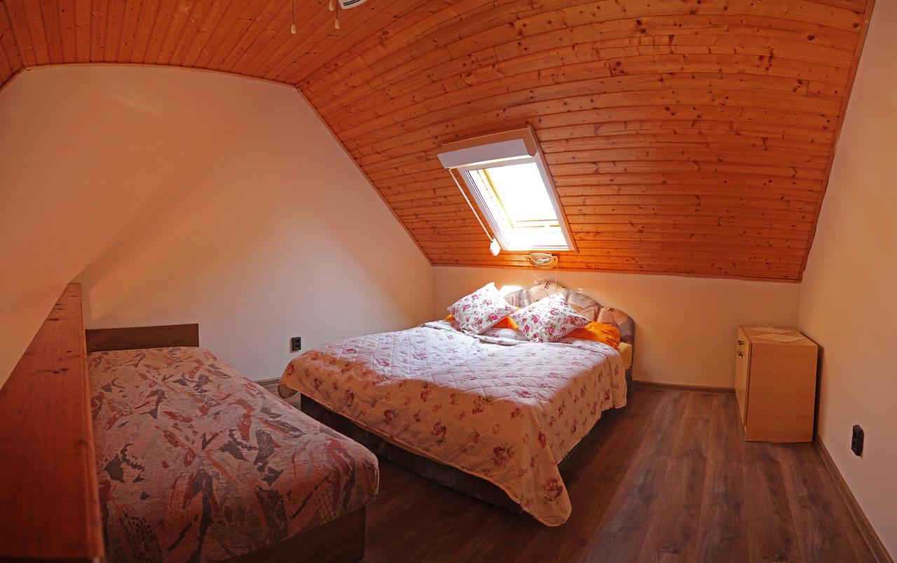 Pension Elisabeth Balatonlelle Extérieur photo