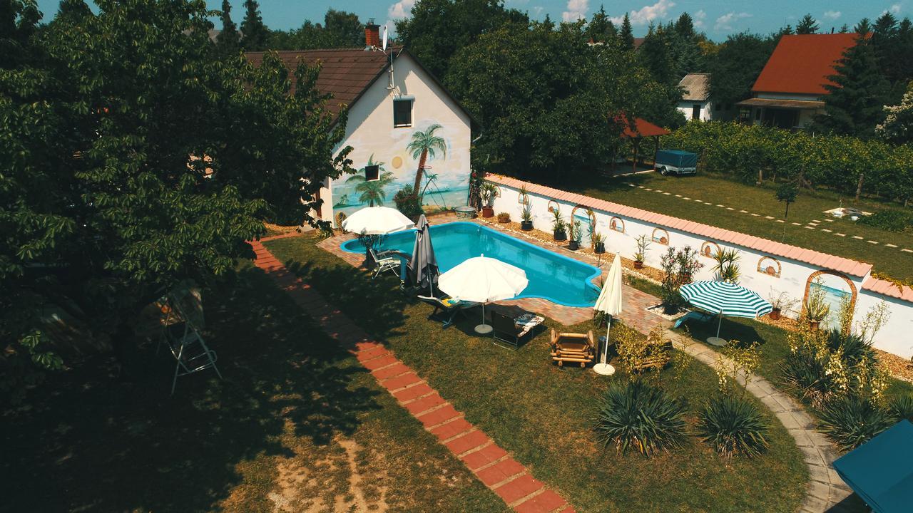 Pension Elisabeth Balatonlelle Extérieur photo