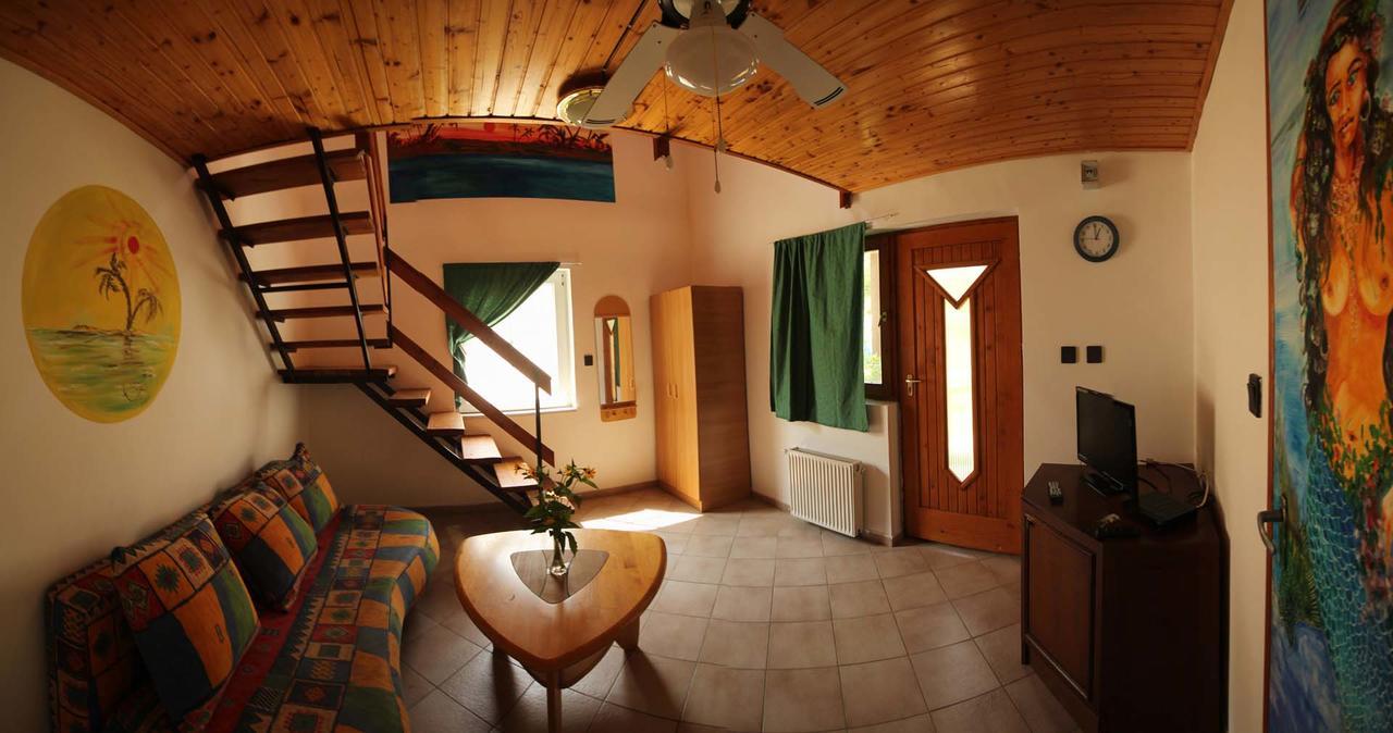 Pension Elisabeth Balatonlelle Extérieur photo